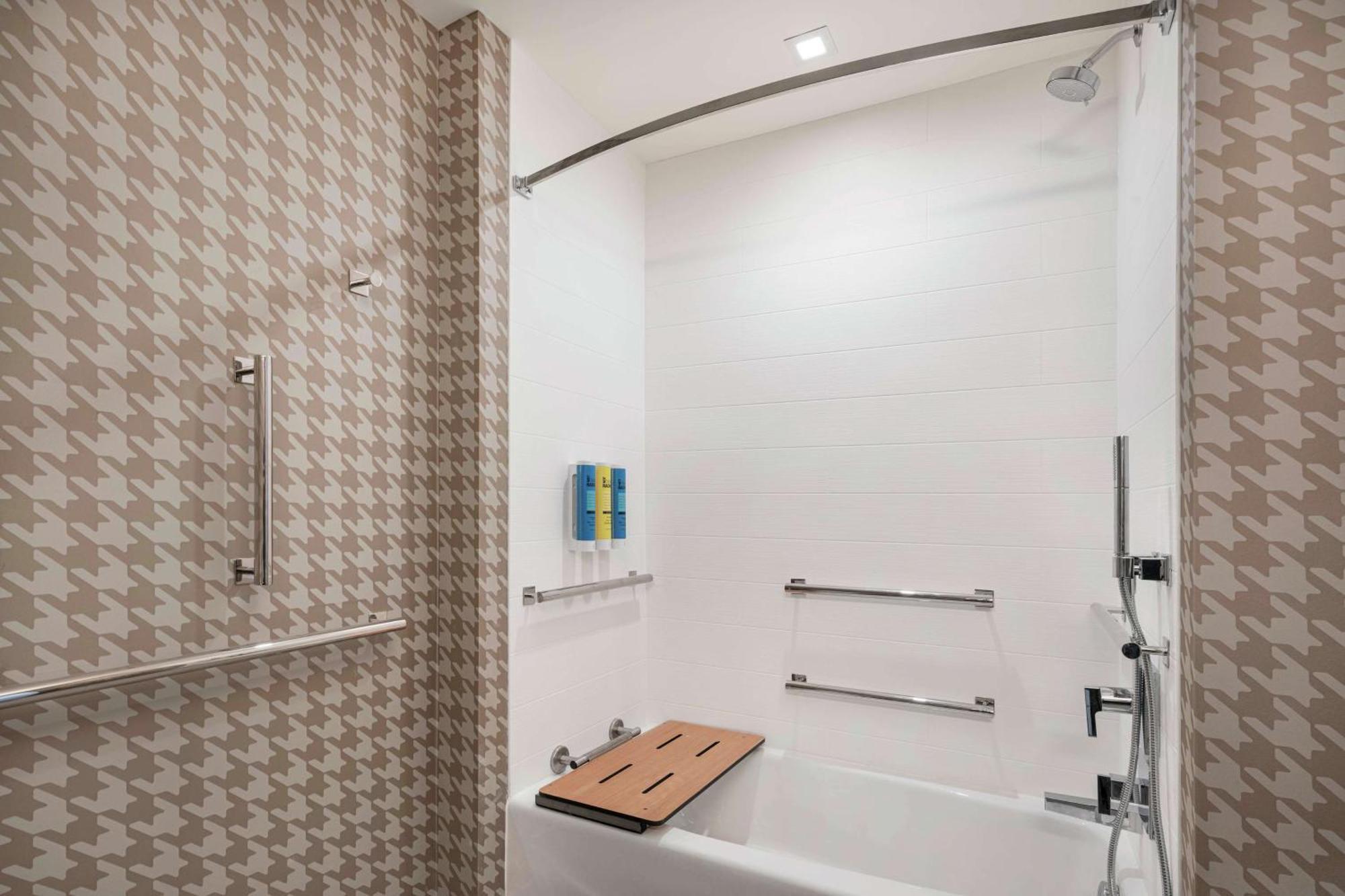 Home2 Suites By Hilton Denver Downtown Convention Center Экстерьер фото