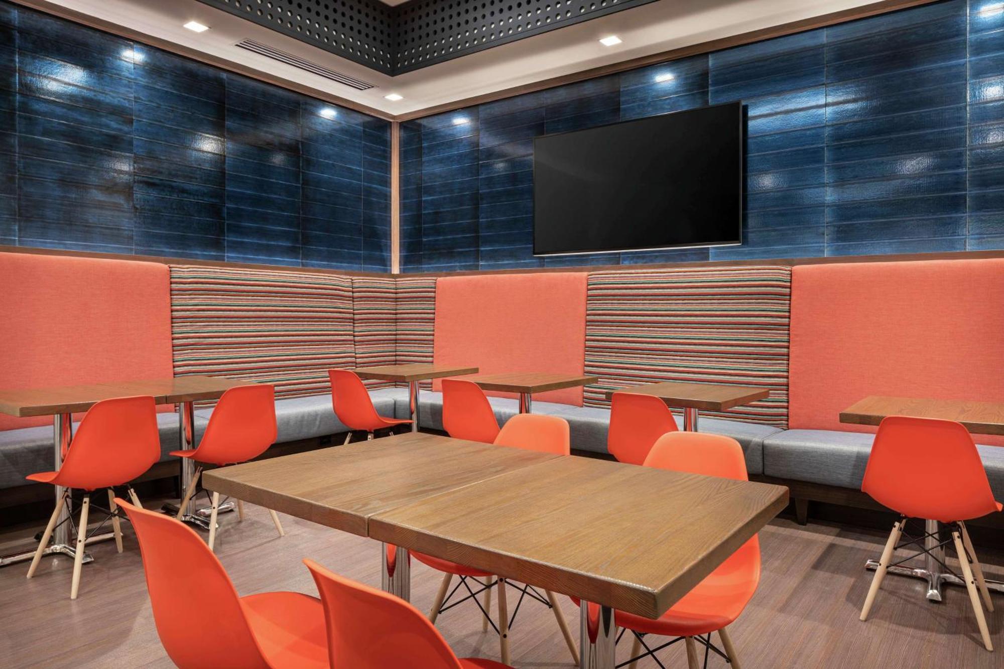 Home2 Suites By Hilton Denver Downtown Convention Center Экстерьер фото